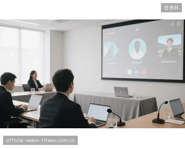 阿利乌·西塞的教练团队可通过AI助手快速获取对手情报，实时调整球队的攻防策略。